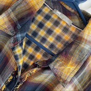 Lee Riders Raw Edged Plaid Button Down Wmn’s XXL